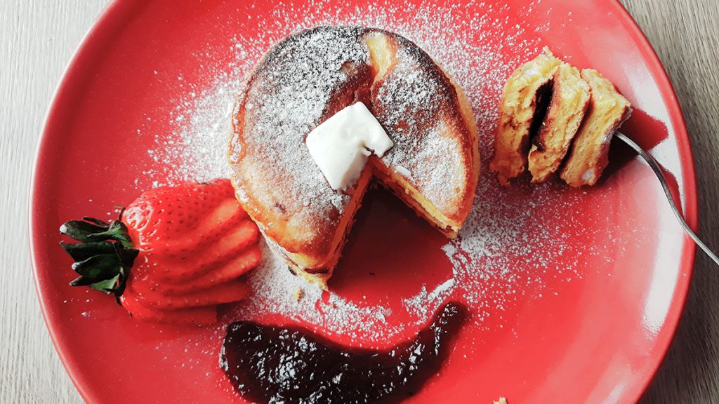 Pancakes mega-pufoase - travelandbeauty.ro