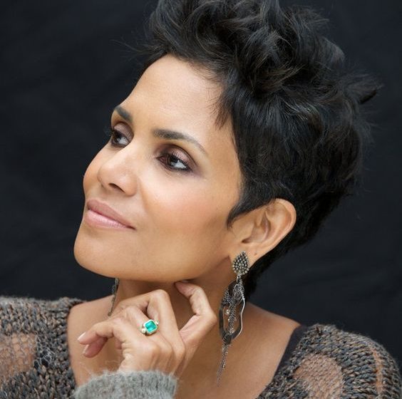 Cum păcălește timpul actrița Halle Berry? - travelandbeauty.ro