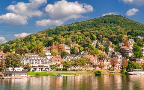Ți-ai planificat deja, măcar în linii mari, vacanța pentru 2019? Atunci e timpul să vedem pe unde mai poti evada din când în când în weekeduri prelungite! - travelandbeauty.ro