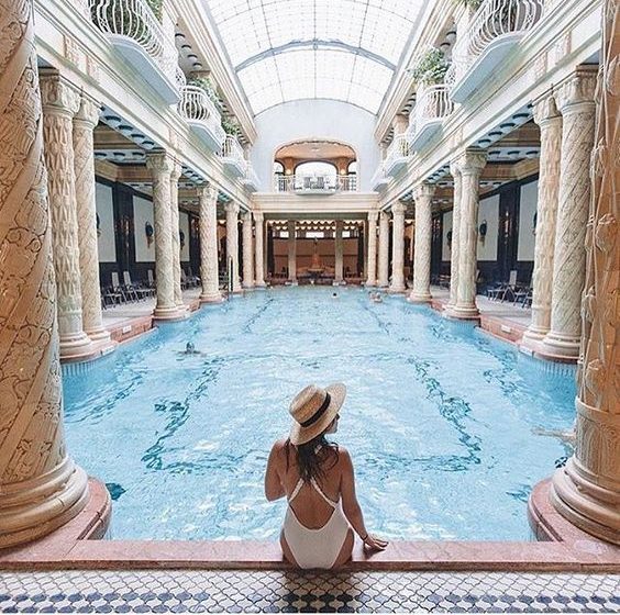 Scurt ghid al băilor termale din Budapesta - travelandbeauty.ro